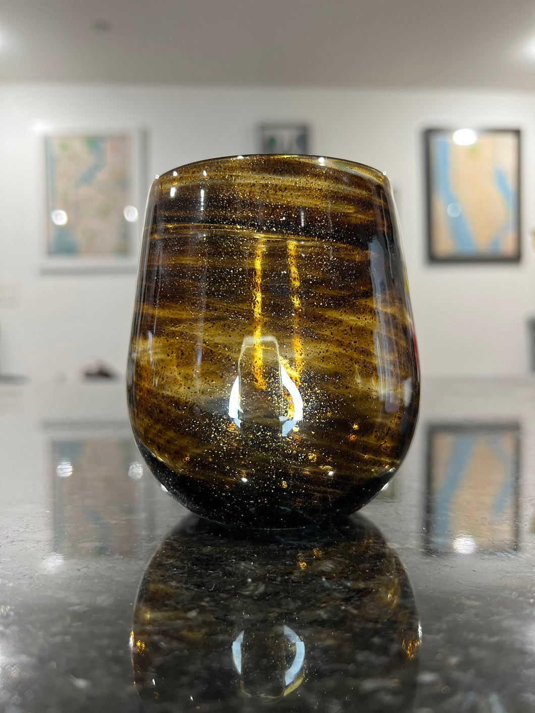 Aventurine Old Gold Stemless Wine Glass
